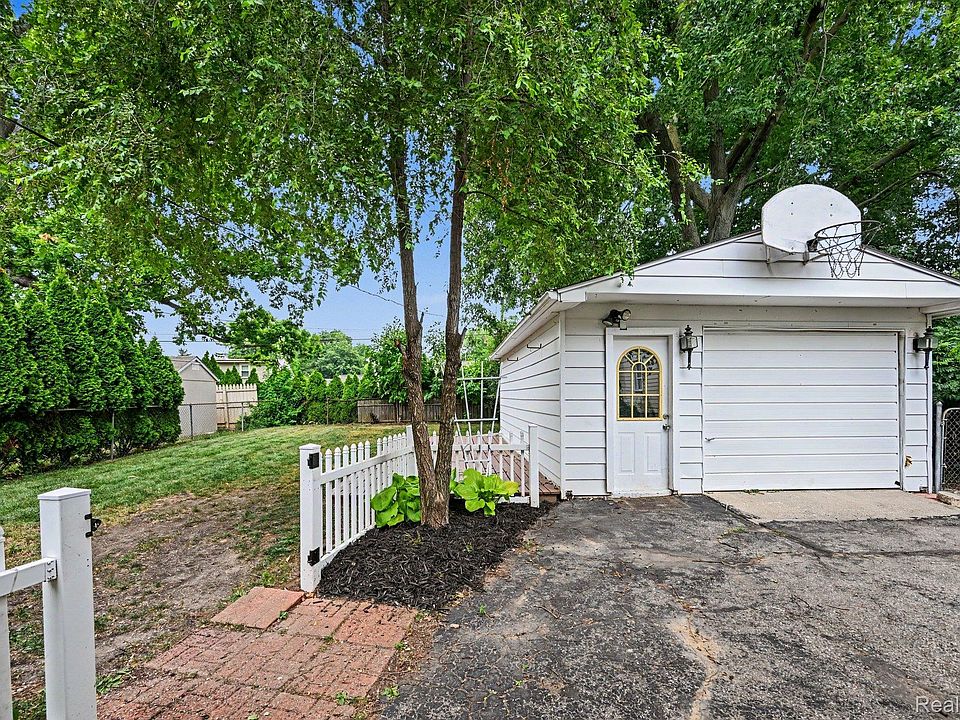 1867 Maddy Ln, photo 26