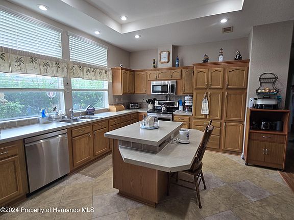 5th image of 8201 Fortune Hunter Dr