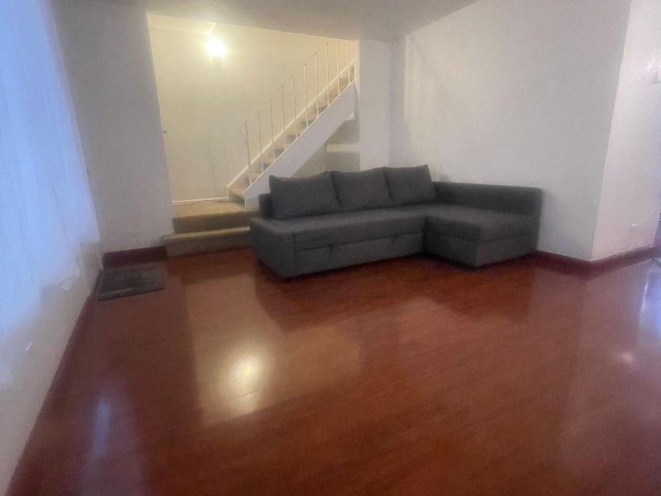 1st image of 108 Poas Cir #108