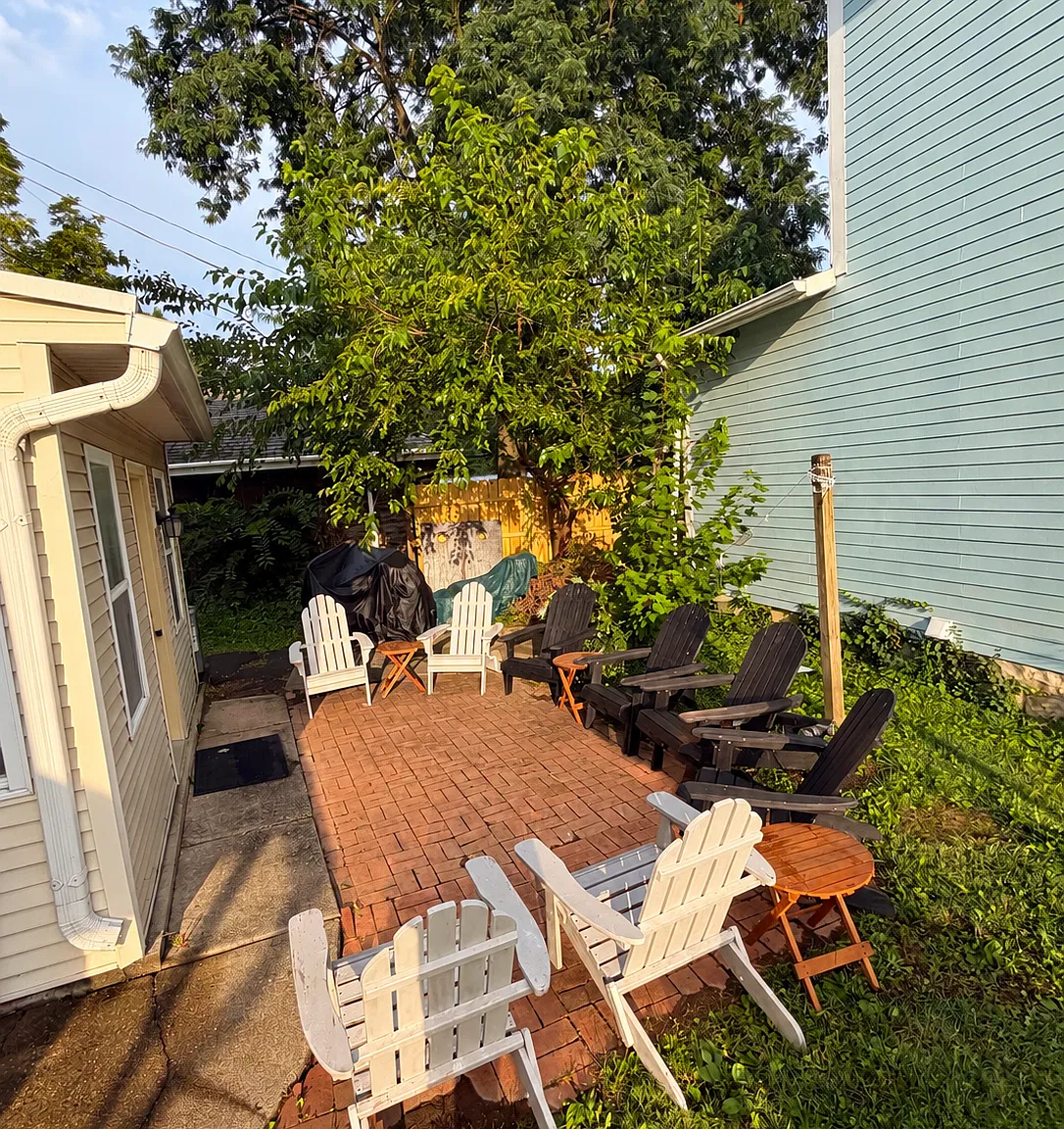5 bed, 1816 sqft, $3,750 — Photo 2