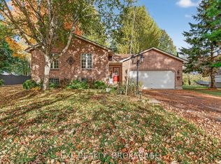 63 Southwood Cres, Greater Napanee, ON K7R 3L2