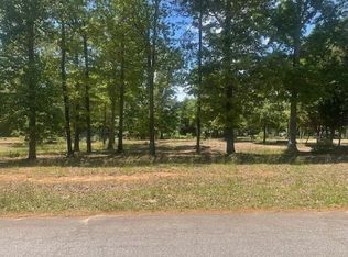 140 Highland Hills Dr, Campobello, SC 29322
