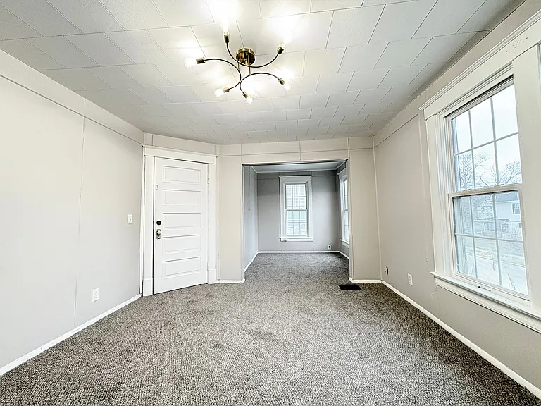 119 Winthrop St — Photo 12