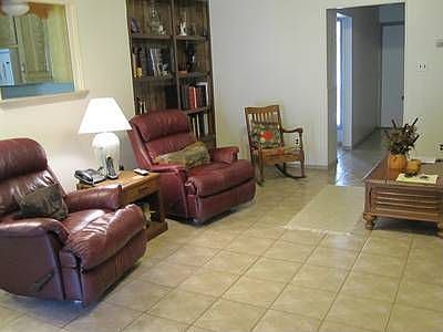 5th image of 1600 Lark Ave