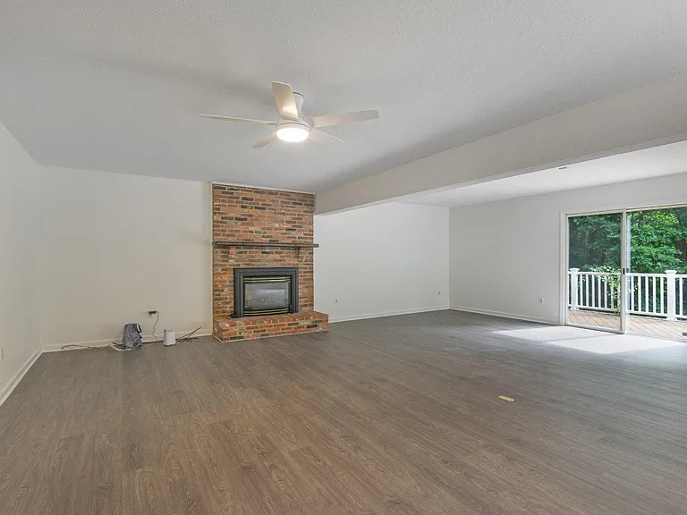 91 Premier Ct — Photo 19