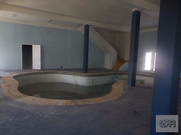 2nd image of 953 Bonita St