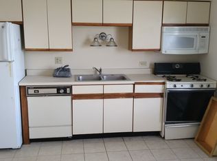2296 Century Point Ln APT E, Glendale Heights, IL 60139