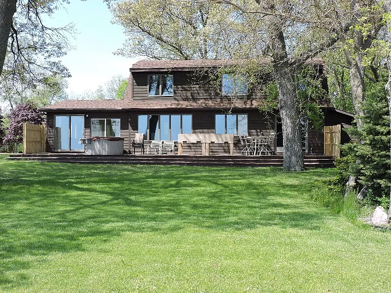 216 N Linwood Beach Rd photo 1