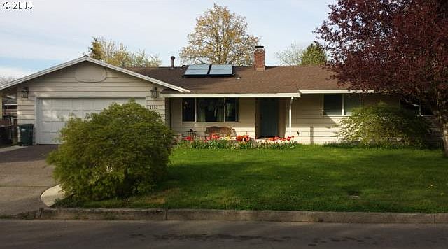 1st image of 1331 NE Oleander Ln