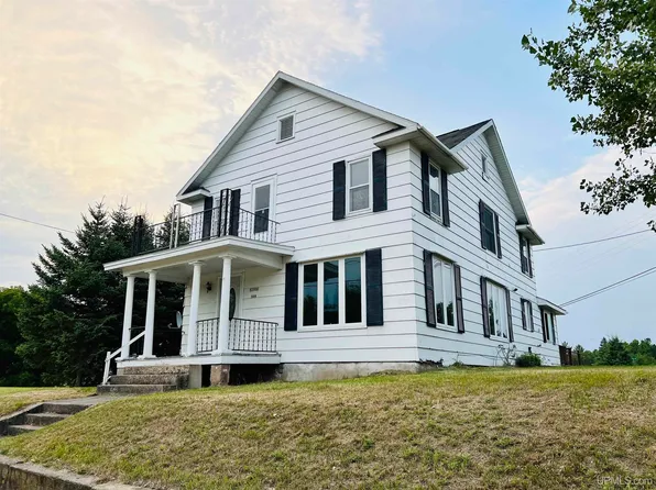 3906 W Morgan St, Loretto, MI 49852