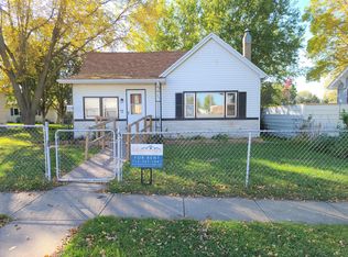109 W Maple St, Lawton, IA 51030
