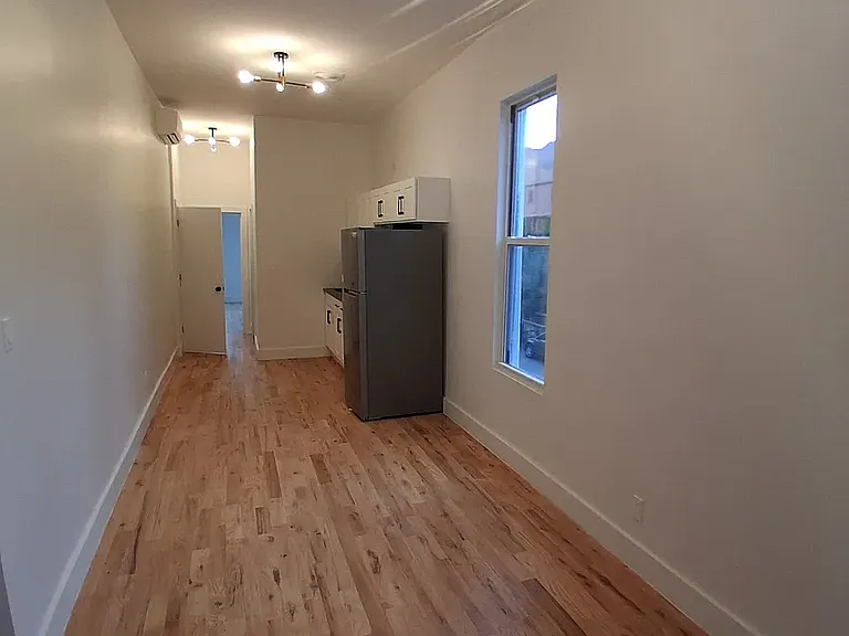 290 Arlington Ave #3R — Photo 2