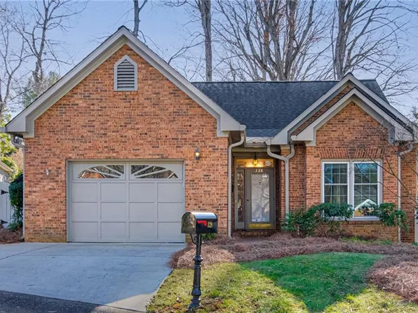 328 Hambrick Ct, Winston Salem, NC 27106