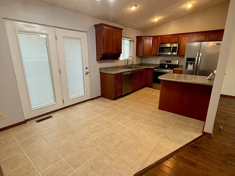 3910 Morgan St — Photo 5