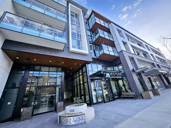 4352 Hastings St, Burnaby, BC V5C 2J4