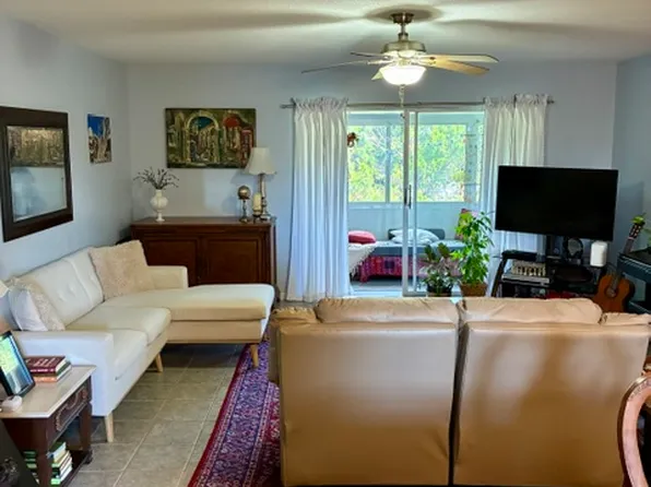311 NE 17th Ave APT 204, Boynton Beach, FL 33435