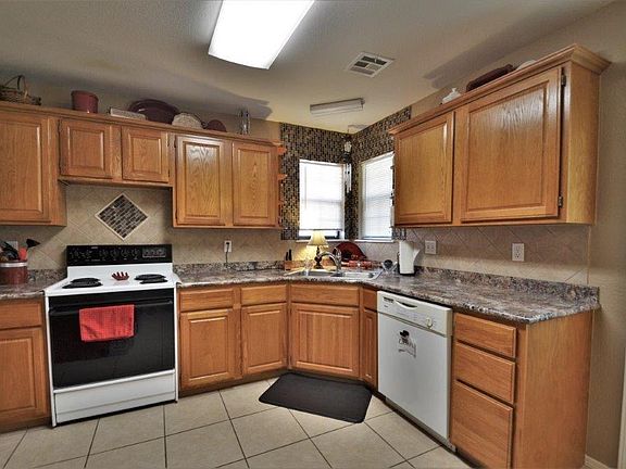 3rd image of 1607 S 24th St