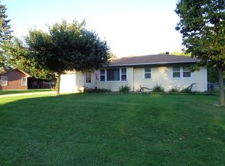 409 Long Coulee Rd, Holmen, WI 54636