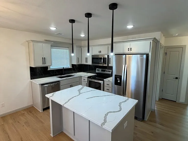 103 N Atlanta St — Photo 1