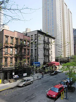 Sold by Douglas Elliman | media 8