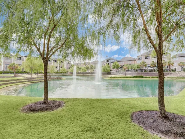 6136 Cottage Grv, Lake Drive Houston, TX 77007