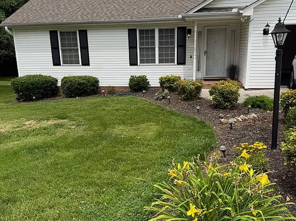 2903 Large Oak Ln, Knoxville, TN 37921