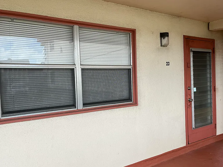 23 Saxony Cir #A — Photo 7
