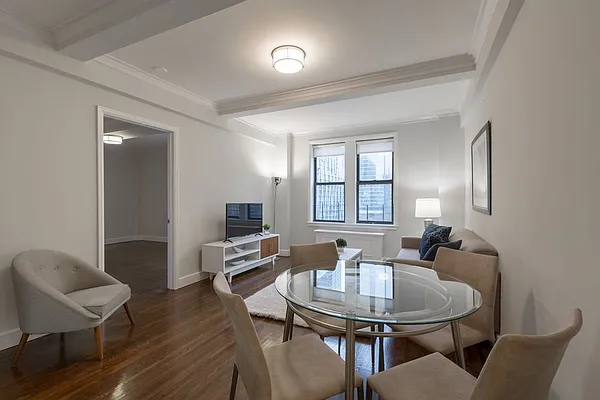 Rented by Stonehenge NYC LLC | media 12