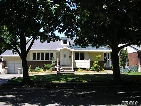 1st image of 17 Irene Ln N