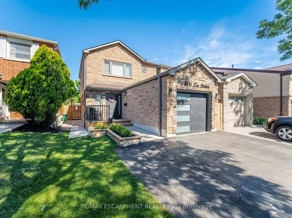 4406 Lee Dr, Mississauga, ON L4W 4A8