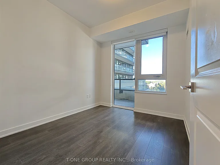 85 Oneida Cres #514 — Photo 15