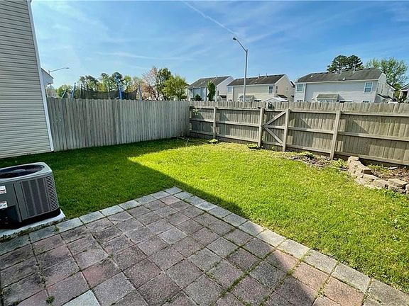 3rd image of 5445 Kiawah Ct