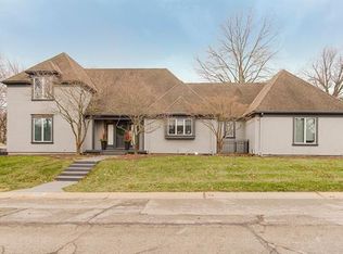 2501 W 71st Ter, Prairie Village, KS 66208