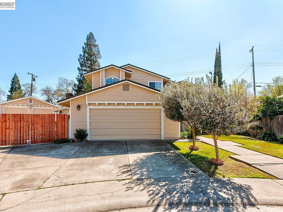 1st image of 8524 Oak Harbour Ct