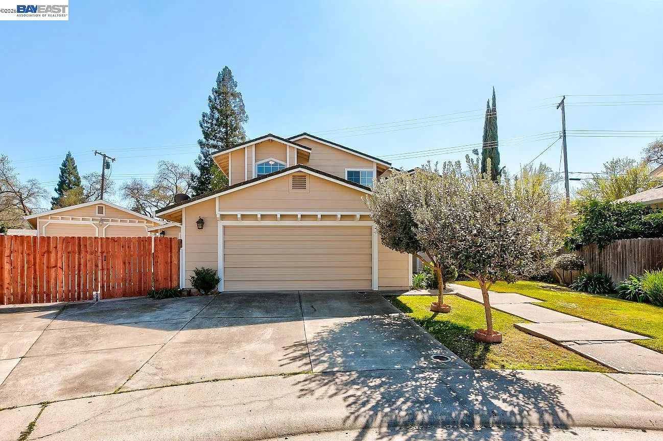 8524 Oak Harbour Ct photo 1