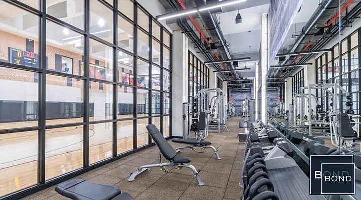 Rented by Bond New York | media 5