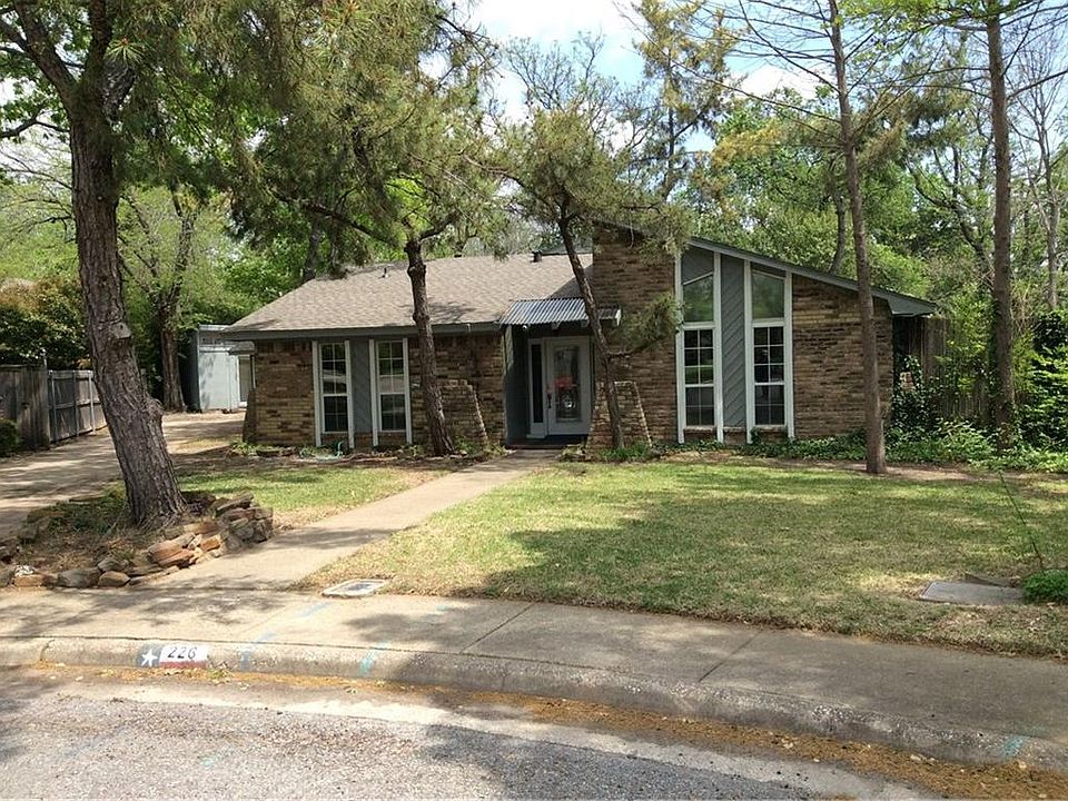 1st image of 226 Creekwood Ct