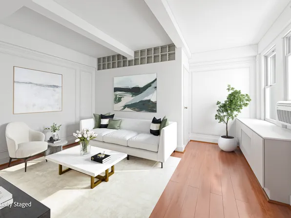 155 East 49th Street image 1 of 7