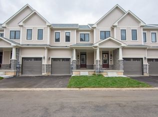 8317 Mulberry Dr #13, Niagara Falls, ON L2H 0K4