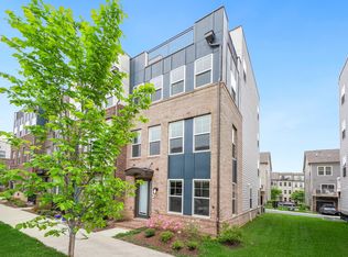 114 Dickenson Dr, Gaithersburg, MD 20878