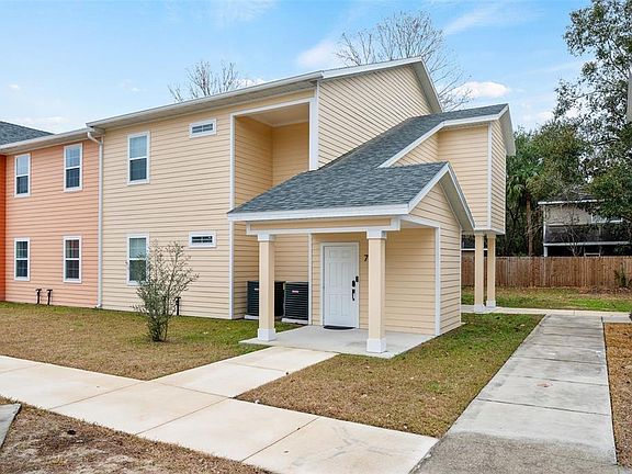 3rd image of 1581 NW 29th Rd #7