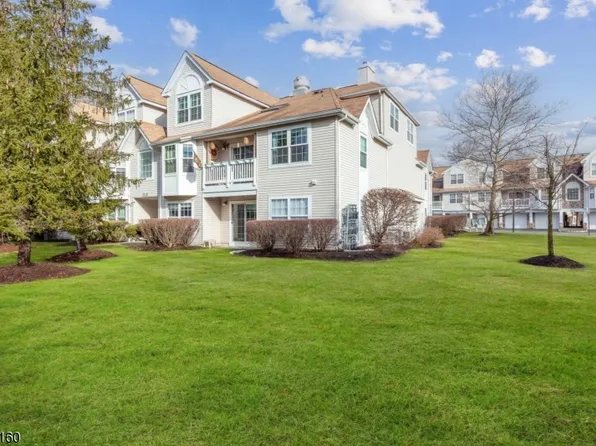 38 Loch Ln #38, Roxbury Twp., NJ 07852