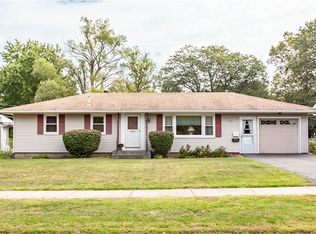 246 Ripplewood Dr, Rochester, NY 14616
