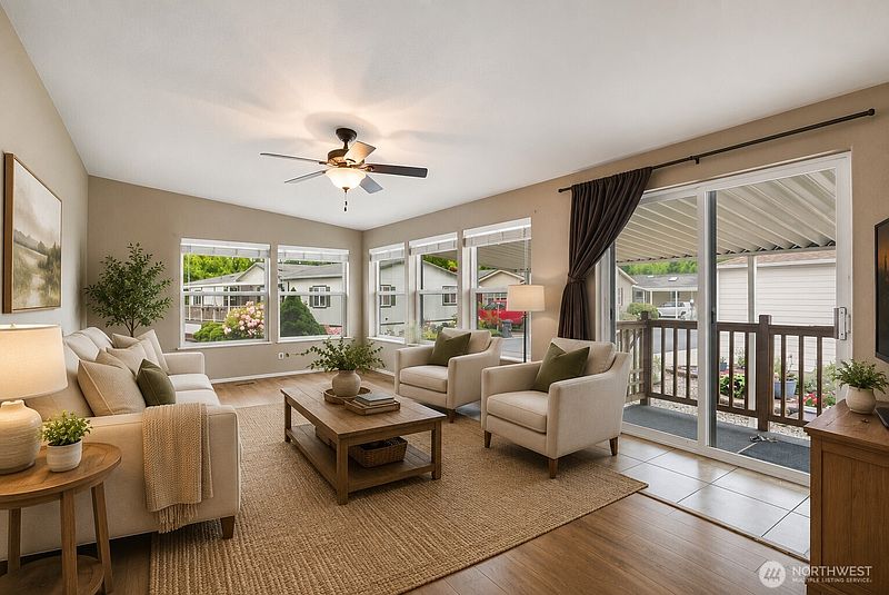 5th image of 14727 43rd Avenue NE #74