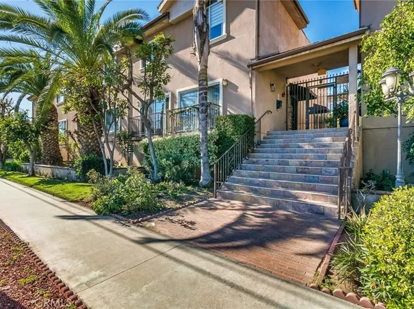 6525 Woodman Ave Unit 11, Van Nuys, CA 91401