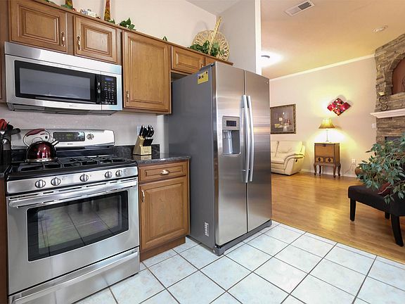 4th image of 7519 San Benito St NW