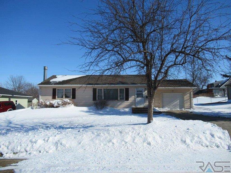 1st image of 504 W Bishop St