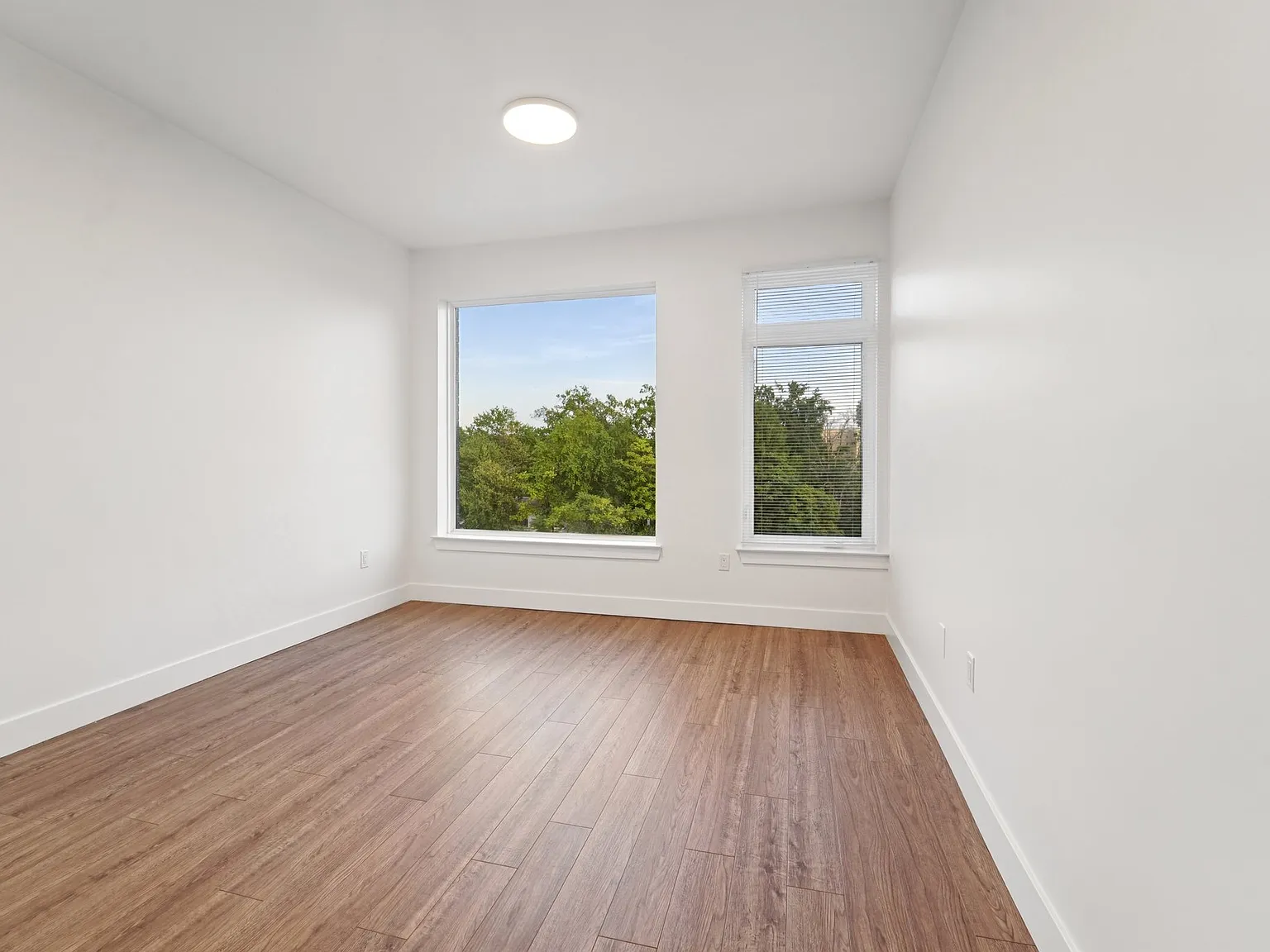 475 William St. — Photo 4