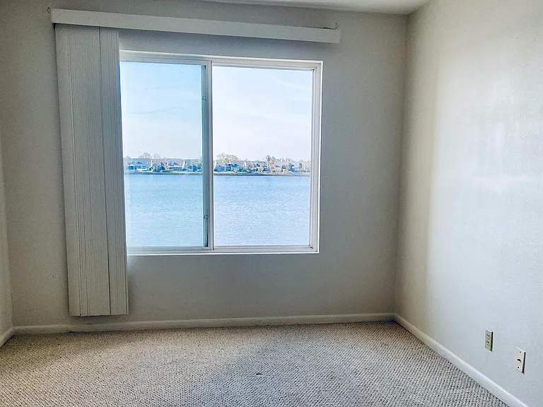 1490 Harbor Dr #205 — Photo 5