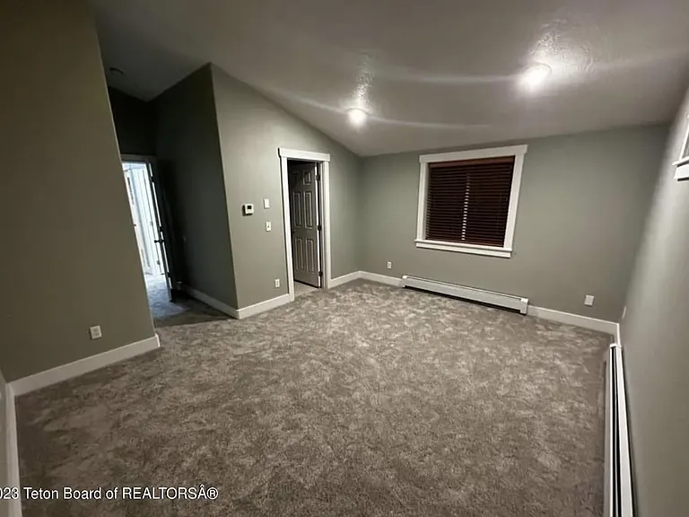 327 S Cole Ave — Photo 14